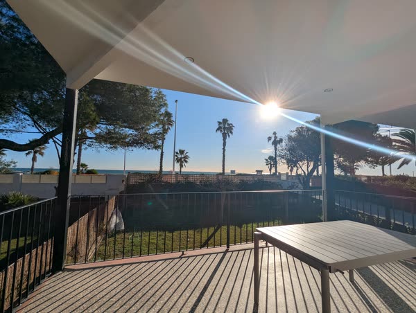Sol de invierno entrando en la terraza